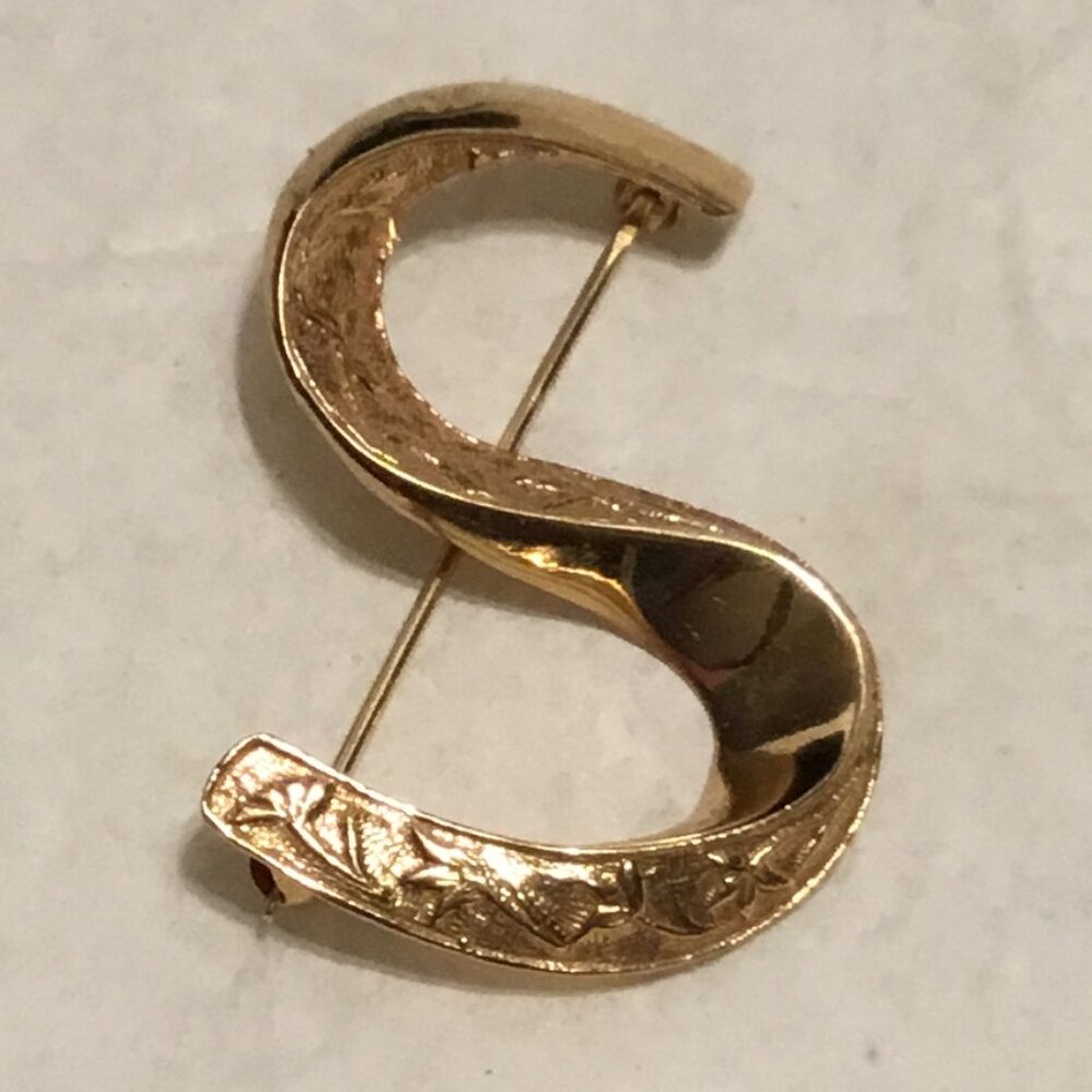 Vintage & gorgeous Joseph Merrin 14K gold fancy S monogram brooch